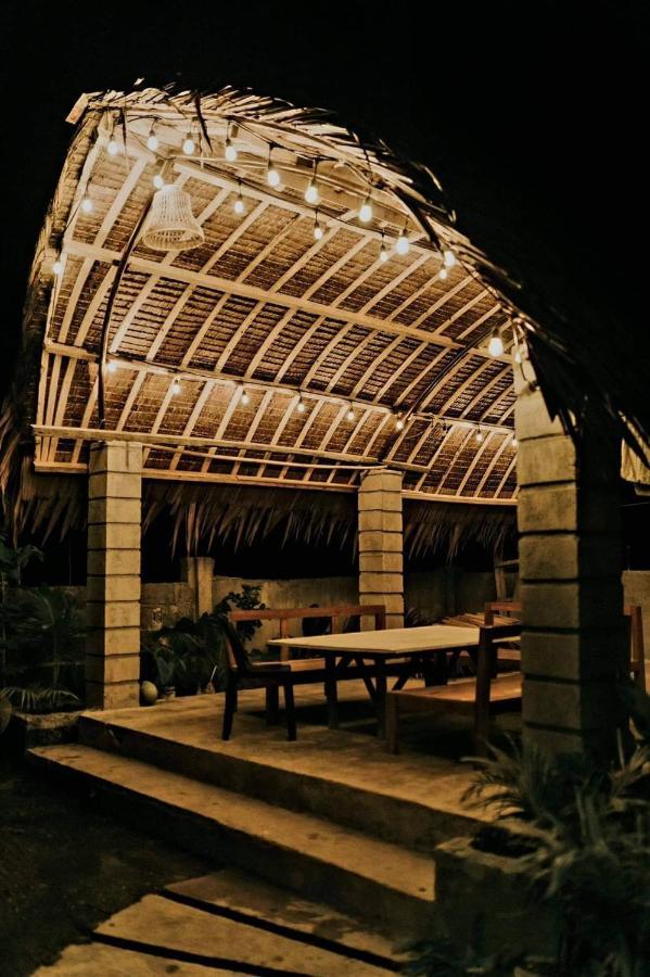 Point F Siargao Apartment Catangnan Luaran gambar
