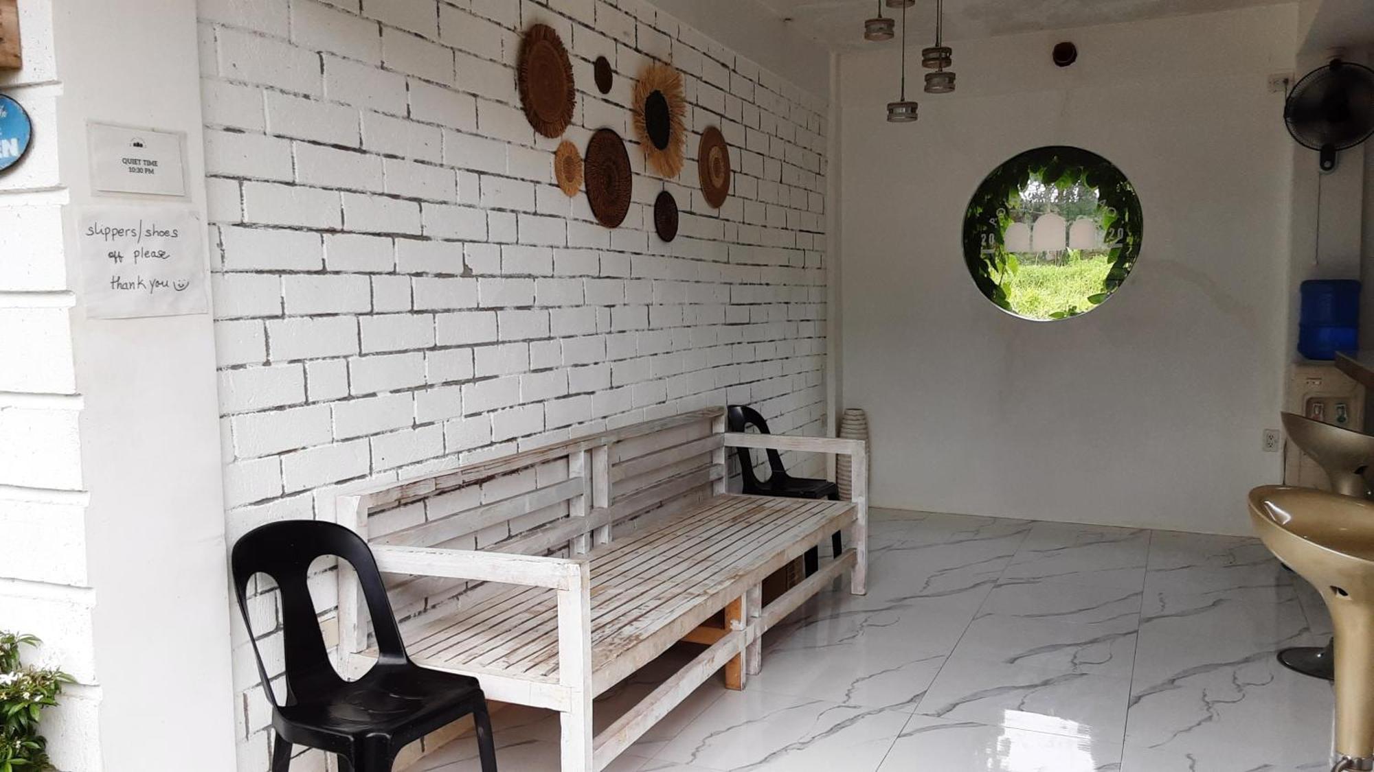 Point F Siargao Apartment Catangnan Luaran gambar