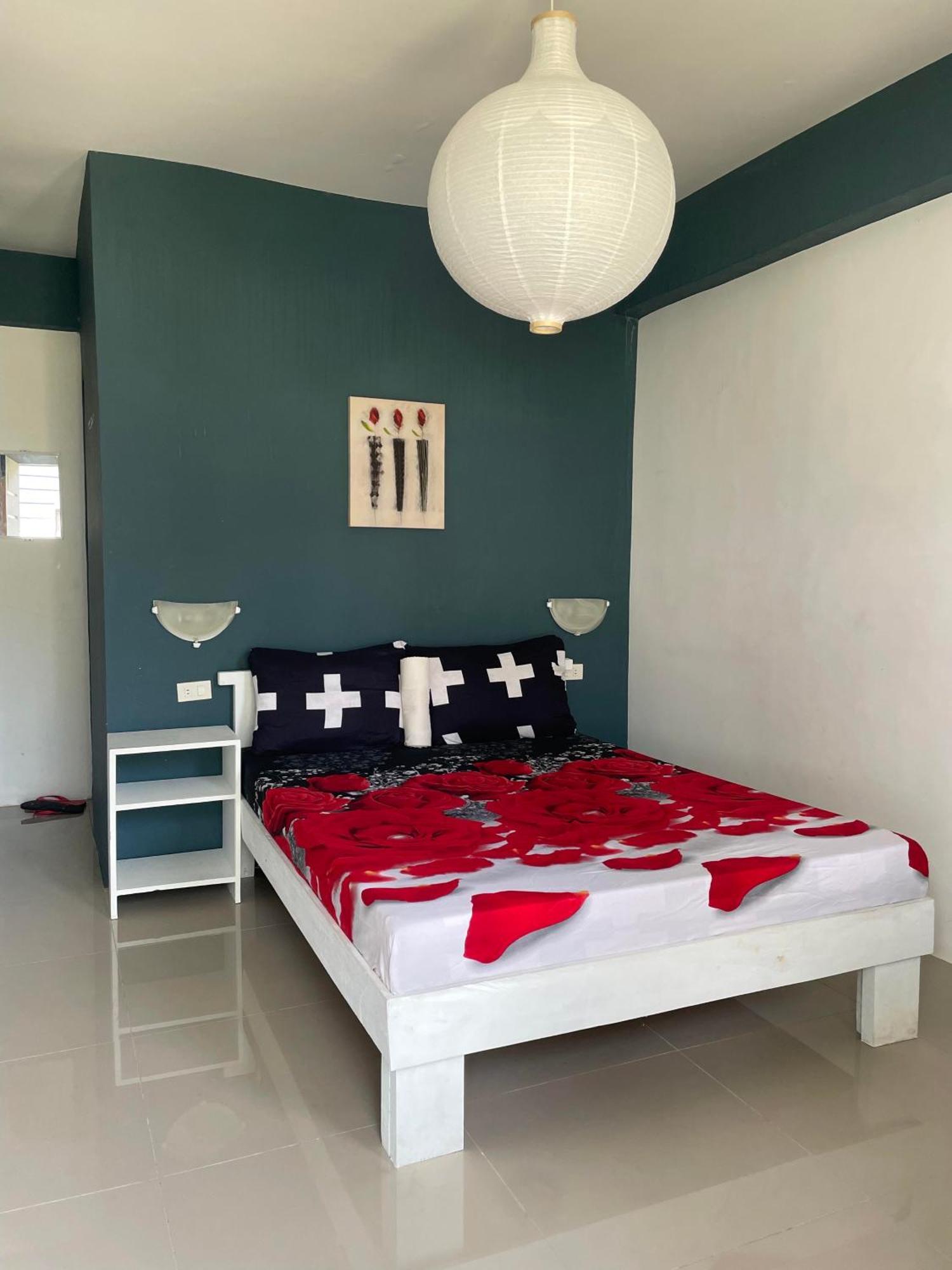 Point F Siargao Apartment Catangnan Luaran gambar